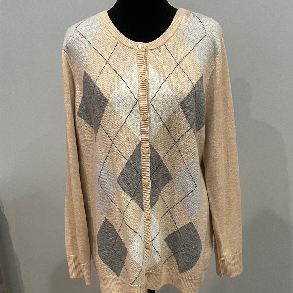 Argyle Patterned Beige and Gray Women's Sweater Croft & barrow like new